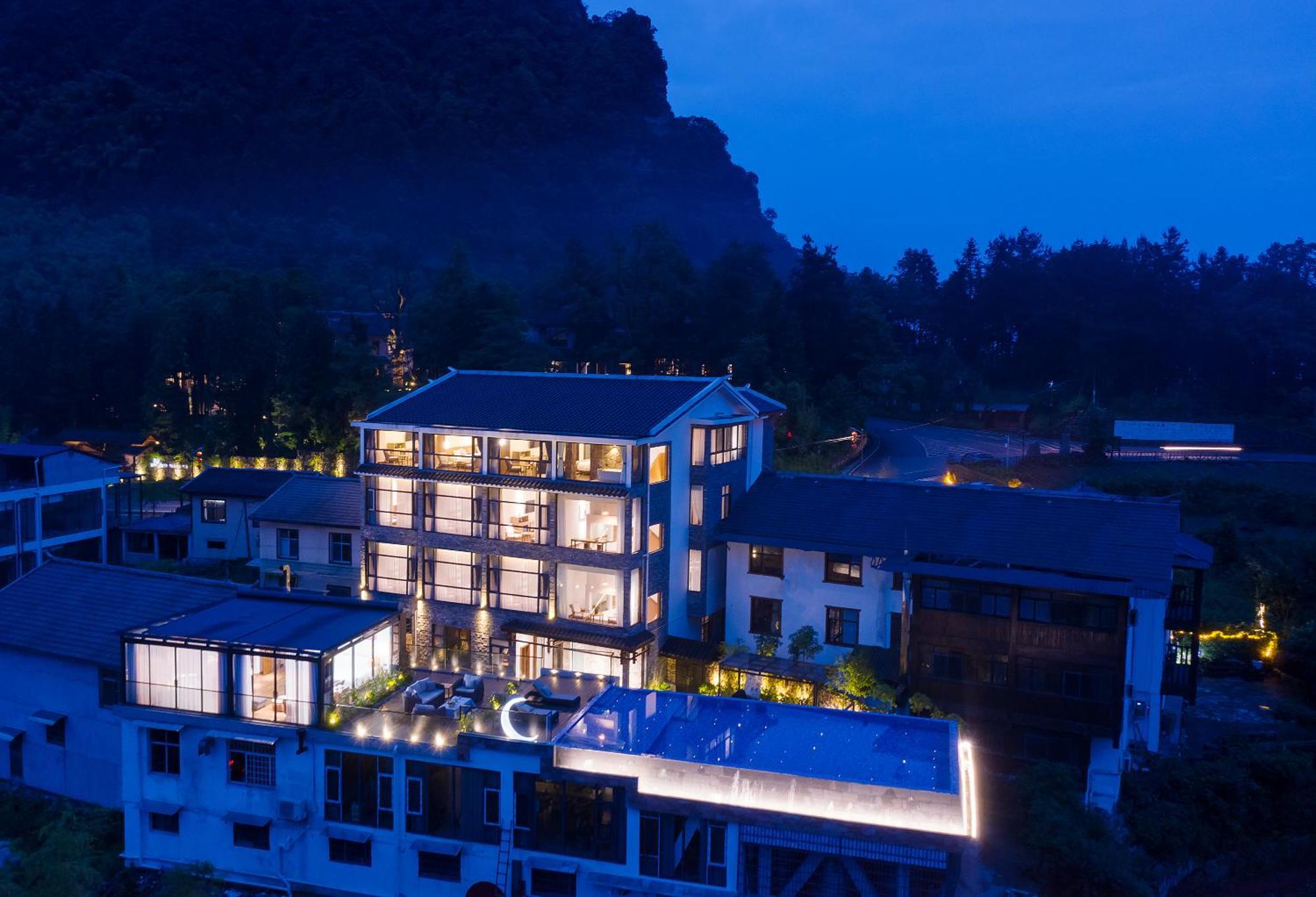 Hilltop House Resort Zhangjiajie Exterior photo